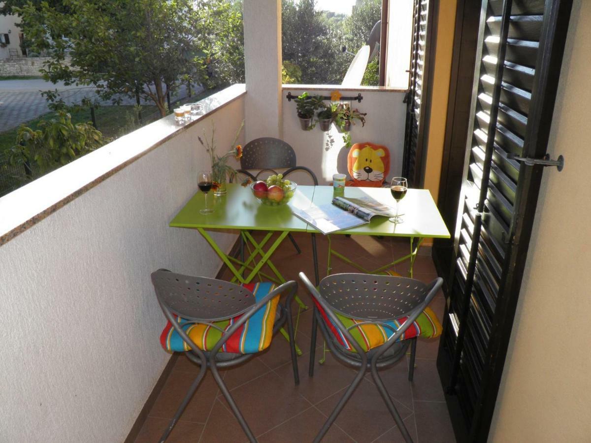 Apartment Suzy Fažana Zewnętrze zdjęcie